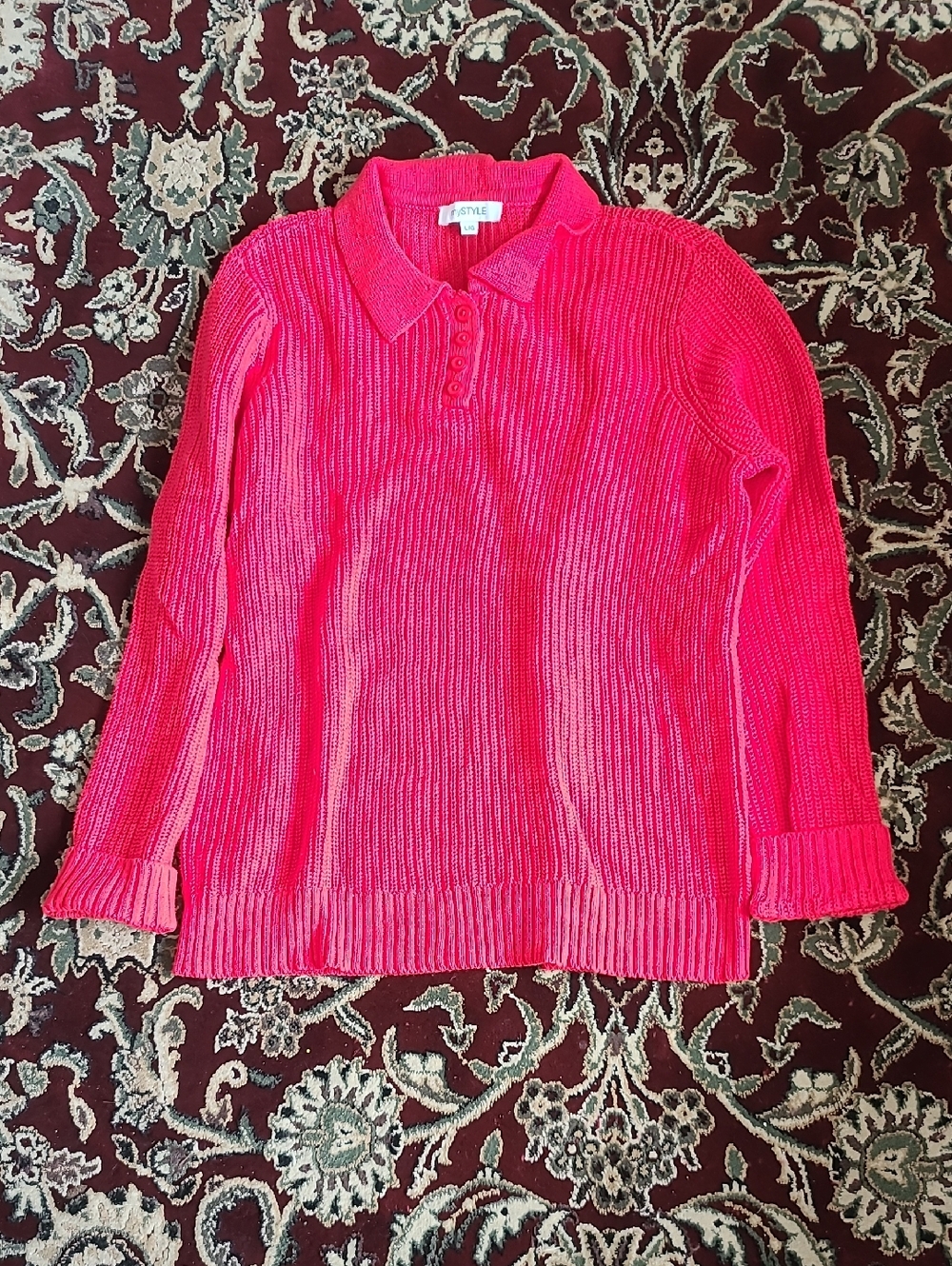 4 for $28 - myStyle Women's size Large Red Knit Sweater